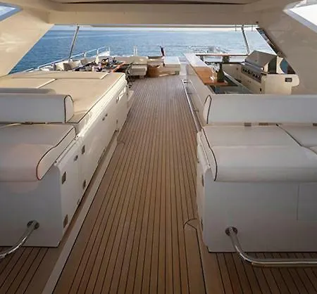 Botel Chiao Bella *